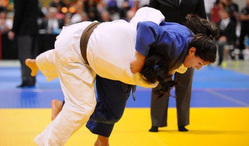 Estefany Gonzalez in Action